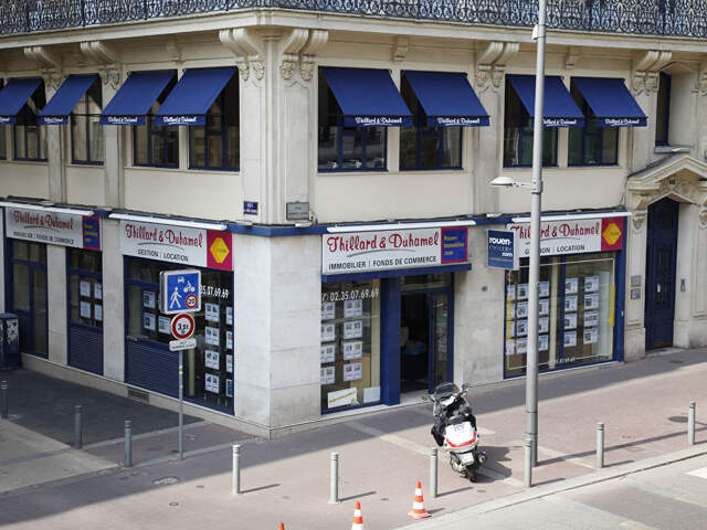 DROIT AU BAIL RUE ARMAND CARREL — photo du bien