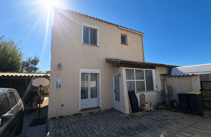 Marignane, Maison Type 4 d'environ 88 m² sur une parcelle de 260 m² + grand garage — photo 2