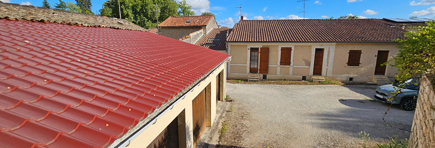 Immeuble  215 m² à vendre à Ruelle-sur-Touvre (16600)