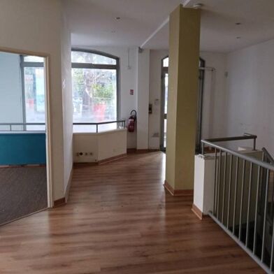 Commerce 5 pièces 222600 €