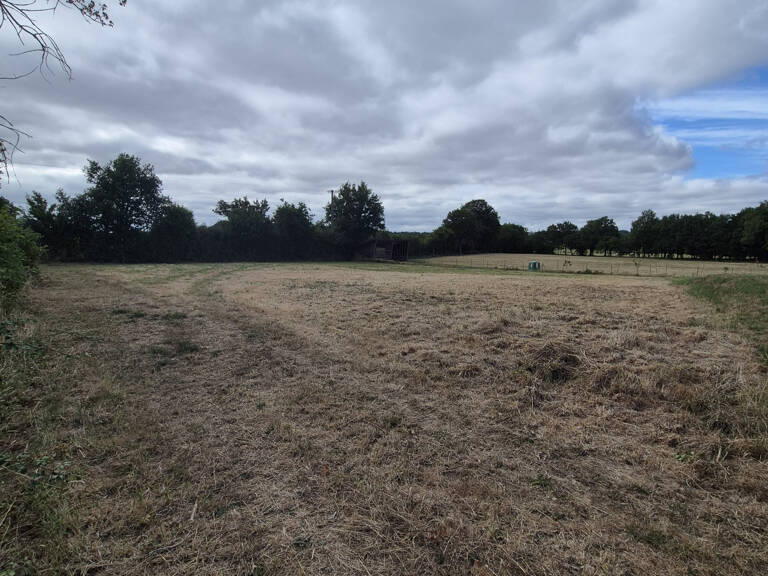 Terrain constructible 2264 m2 — photo 1