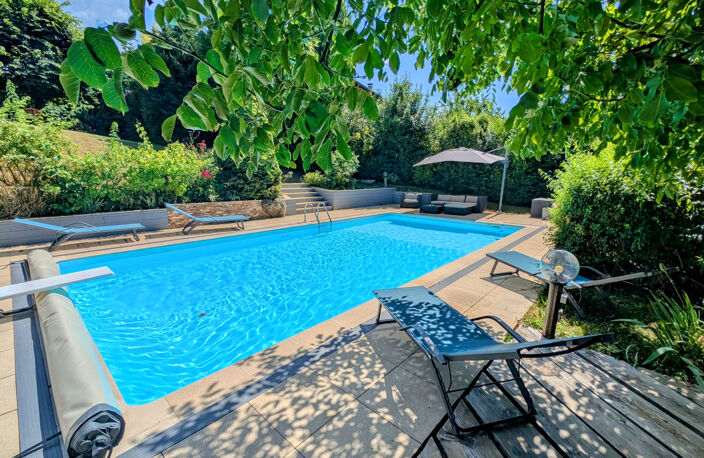 Villa d'architecte sur magnifique parc avec piscine — photo 3