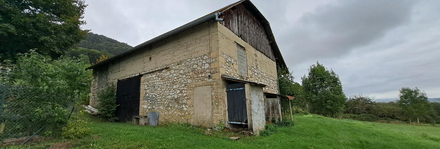 Terrain  3335 m² à vendre à La Bauche (73360)