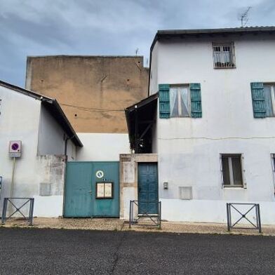 Immeuble  320000 €