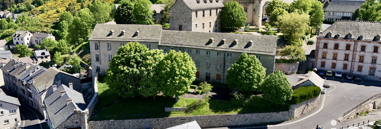 Immeuble  1662 m² à vendre à Saint-Alban-sur-Limagnole (48120)