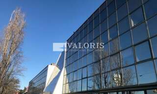 Bureau  417 m² à louer à Villeurbanne (69100)