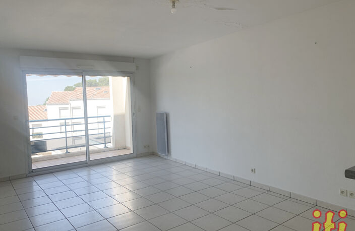 T3 proche commerces — photo 2