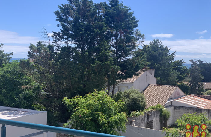 T3 proche commerces — photo 3