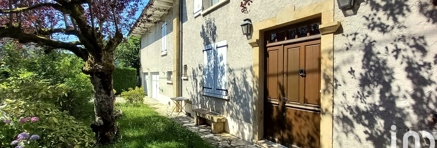 Maison 11 Pièces 308 m² à vendre à Saint-Céré (46400)