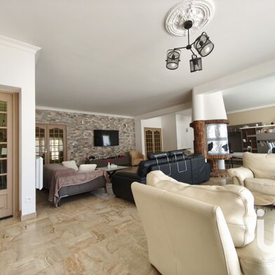 Maison 9 pièces 995000 €