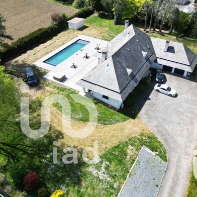 Maison 8 pièces 527450 €