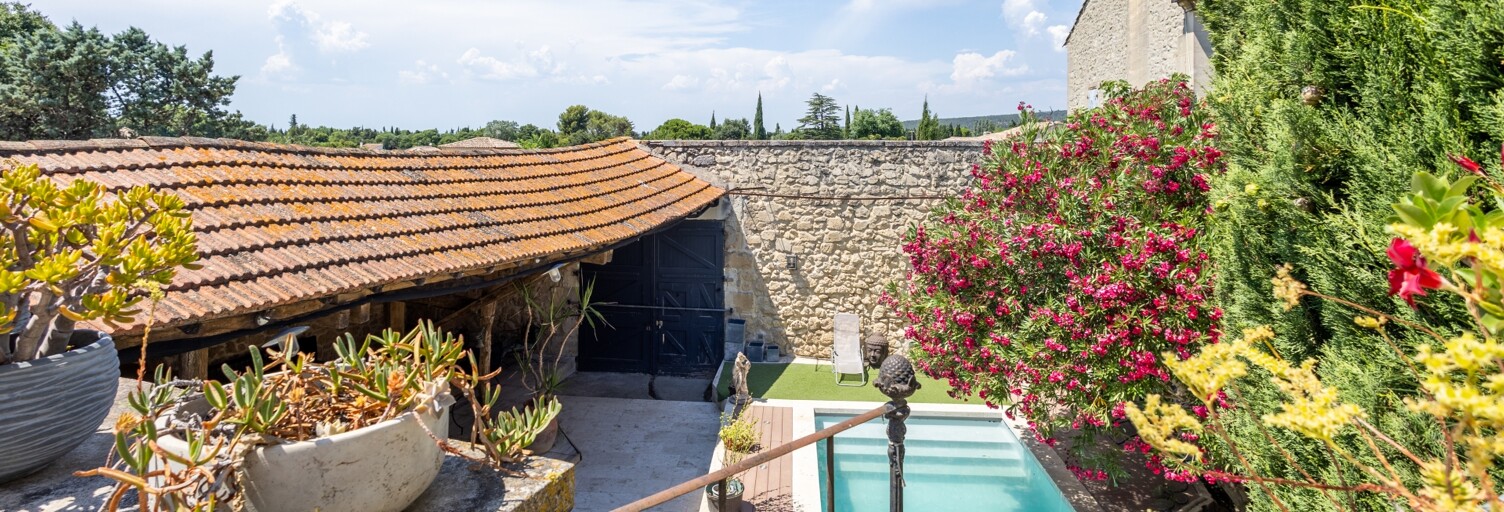 Maison 9 Pièces 325 m² à vendre à Fontvieille (13990)