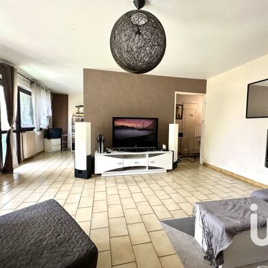 Appartement 4 pièces 220000 €