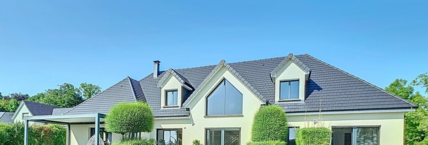 Maison 7 Pièces 240 m² à vendre à Saint-Jacques-sur-Darnétal (76160)