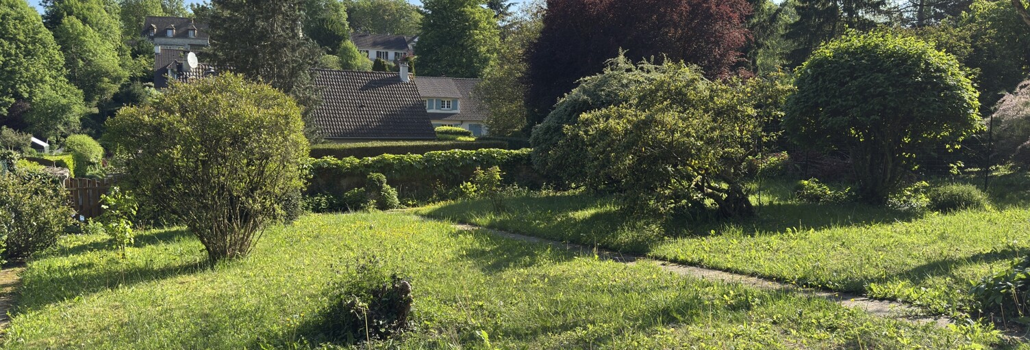 Terrain  723 m² à vendre à Saint-Cyr-en-Arthies (95510)