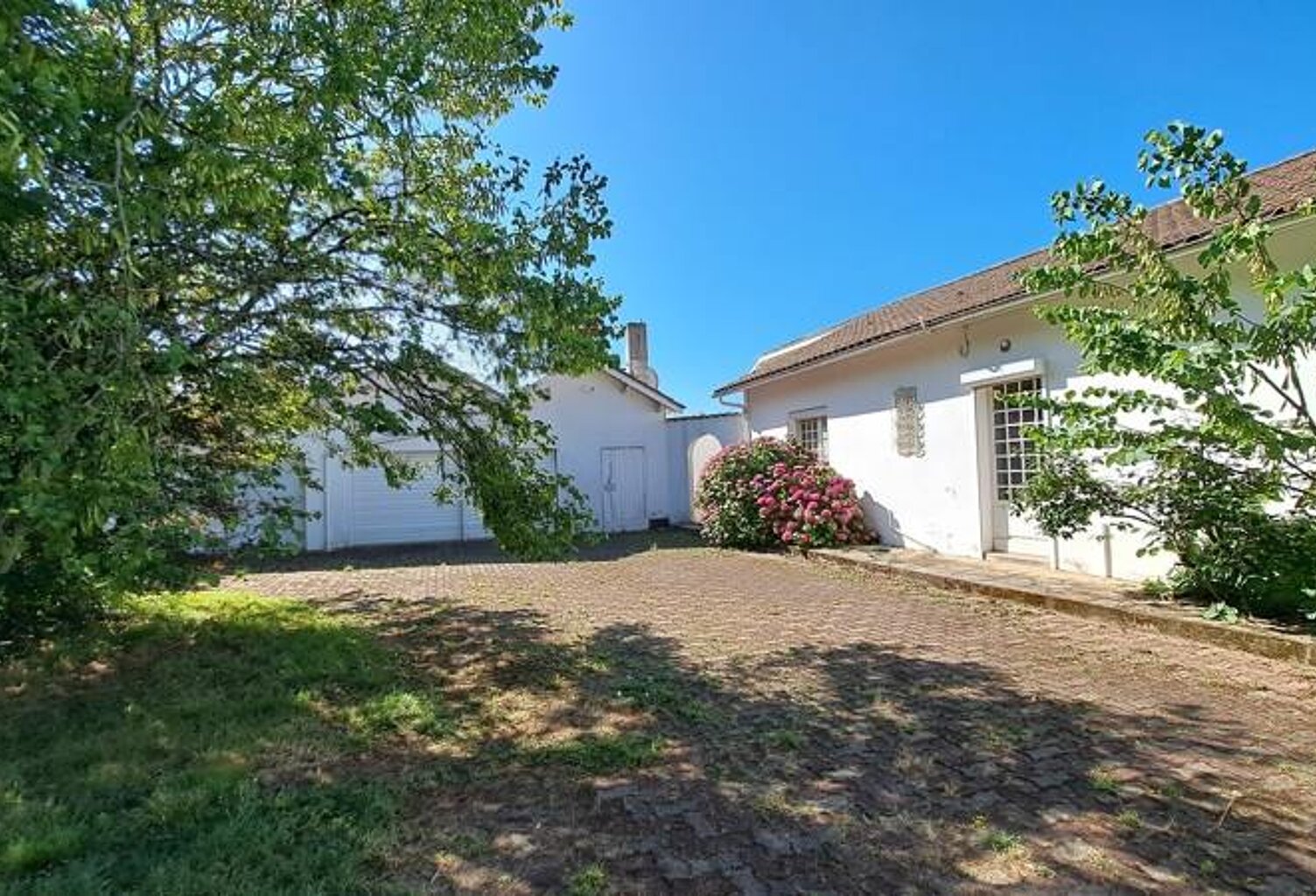 Vente maison 7 pièces 224 m² Saint-Seurin-sur-l'Isle (33660) — photo 1