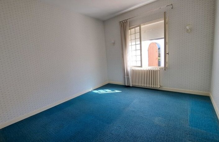 Vente maison 7 pièces 224 m² Saint-Seurin-sur-l'Isle (33660) — photo 4