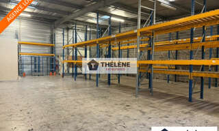 Commerce  2412 m² à louer à Frontignan (34110)