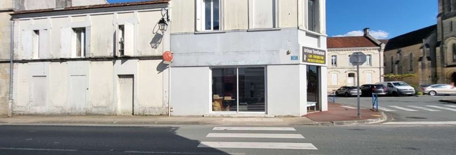 Immeuble   m² à vendre à Saint-Genis-de-Saintonge (17240)