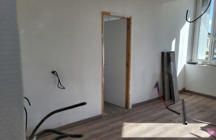 Vente immeuble   Jonzac (17500) — photo 2