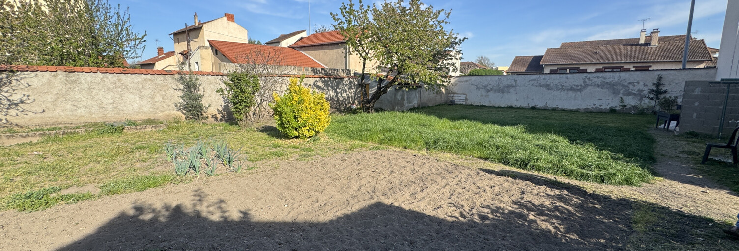 Terrain  450 m² à vendre à Le Coteau (42120)