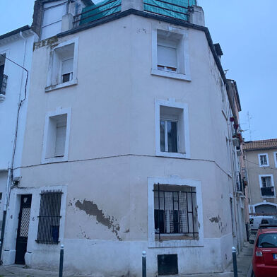 Immeuble  170400 €