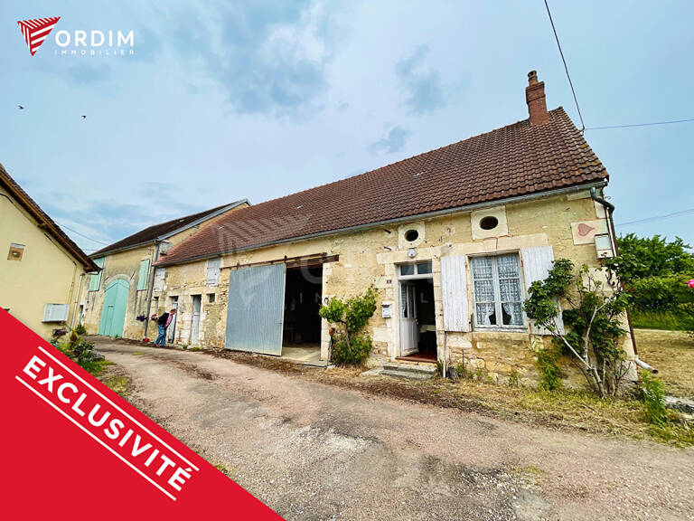 **Maison avec dépendances, Fort potentiel à Thury** — photo 1