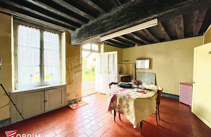 **Maison avec dépendances, Fort potentiel à Thury** — photo 4