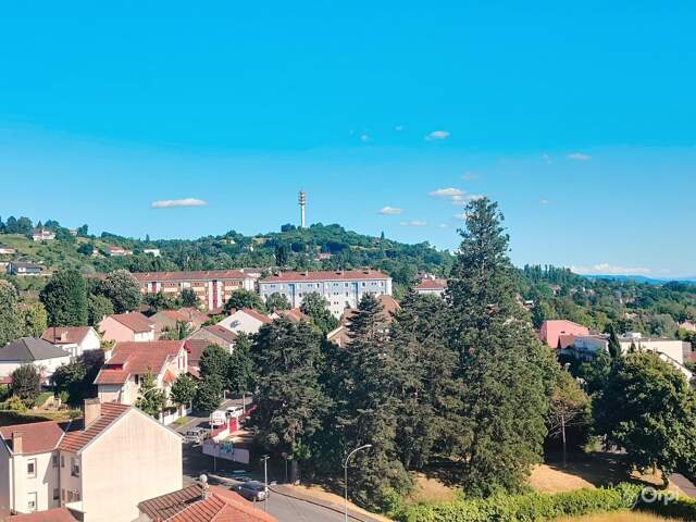 Appartement À Vendre — photo du bien
