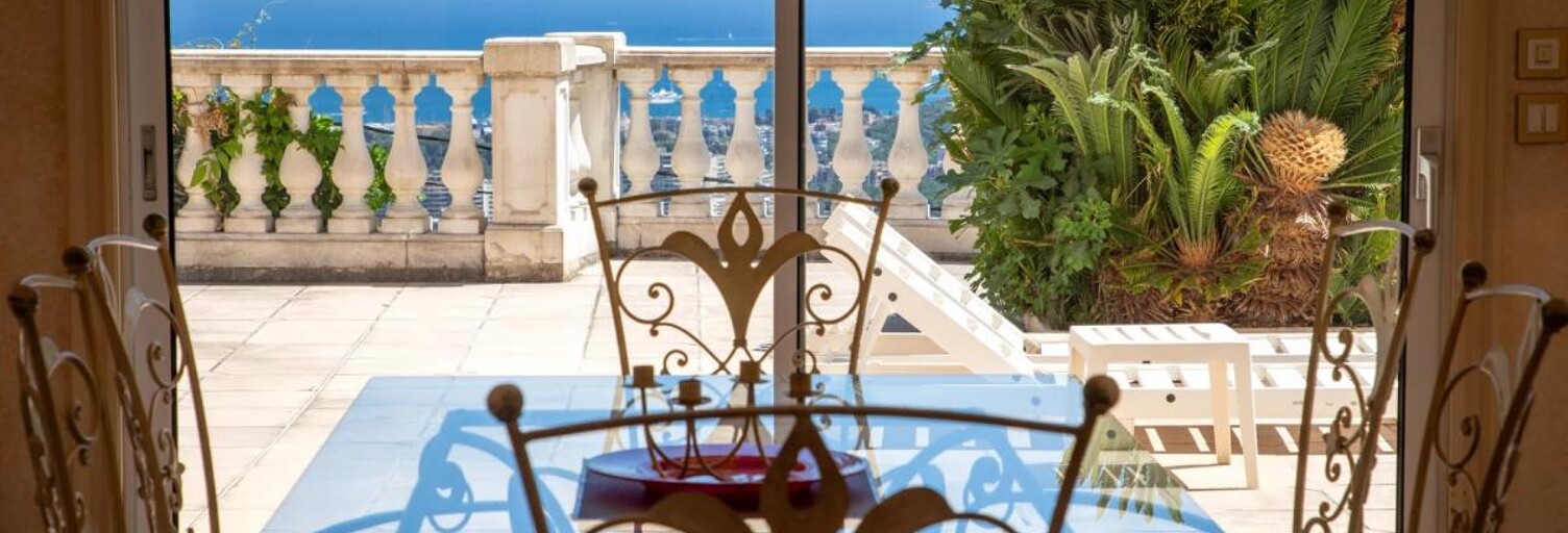 Maison 6 Pièces 284 m² à vendre à Mandelieu-la-Napoule (06210)