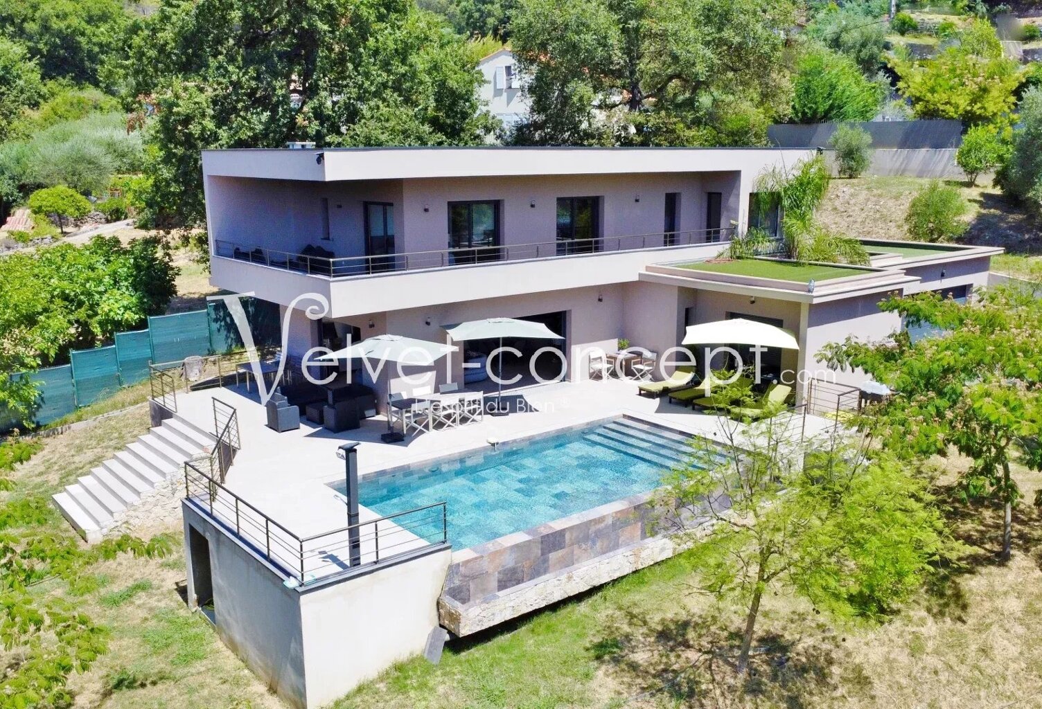 Villa Californienne de luxe - proche village — photo 1