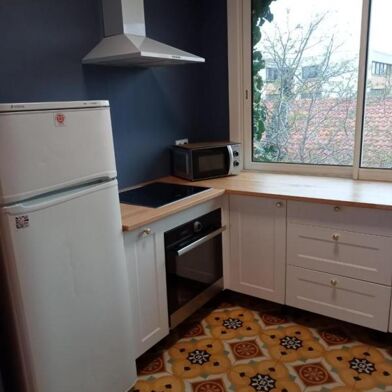 Appartement 3 pièces 700 €