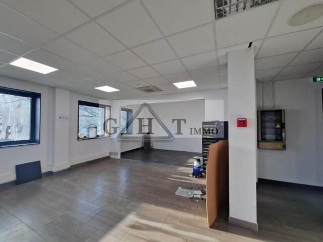 entrepôt/bureaux lot O1 822m² Ivry — photo du bien