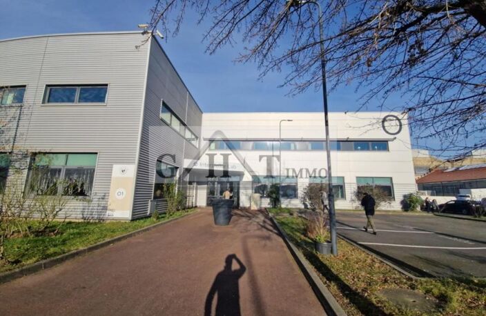 entrepôt/bureaux lot O1 822m² Ivry — photo 3