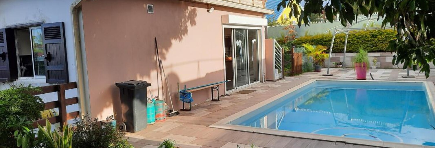 Maison 8 Pièces 246 m² à vendre à Sainte-Suzanne (97441)