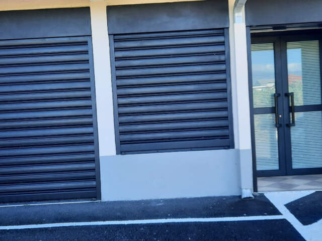 A louer Local professionnel   de 52 m²  sur Saint-André — photo du bien