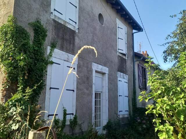 Maison avec 2 Appartements individuel  avec Dépendances — photo du bien