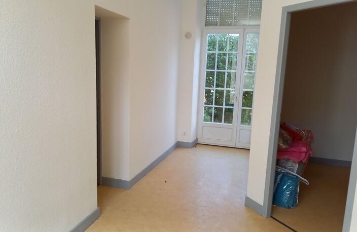 Maison avec 2 Appartements individuel  avec Dépendances — photo 5