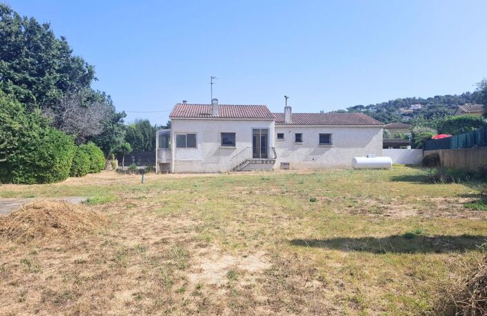 Maison À Vendre SIX FOURS LIMITE LA SEYNE — photo 2