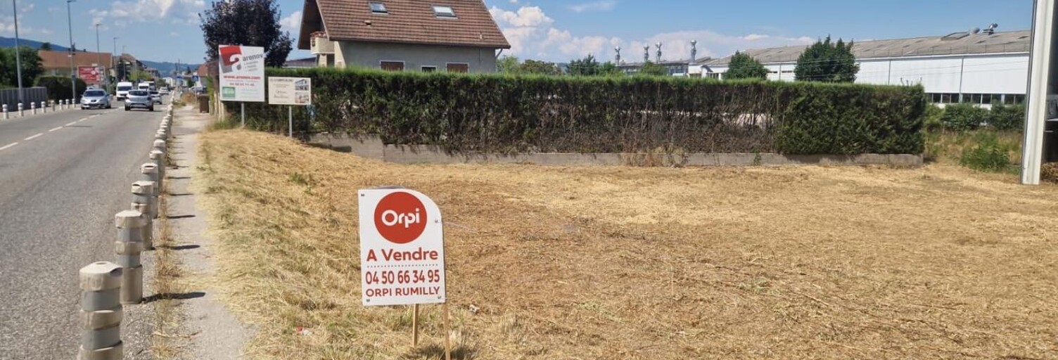 Terrain  680 m² à vendre à Rumilly (74150)