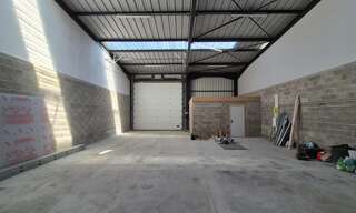 Garage  195 m² à louer à Plouay (56240)