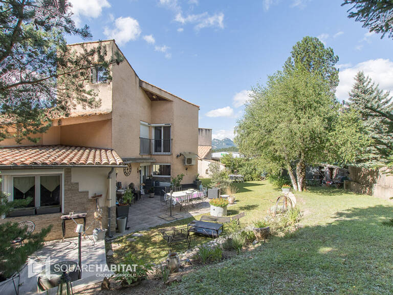 Maison Garde Colombe 6 pièce(s) 150 m2 — photo 1