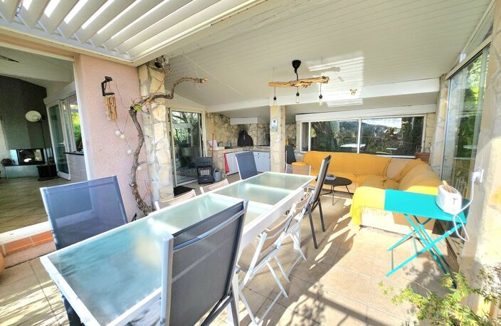 MAISON DE 242 HAB //  TERRAIN 1196 M² // PISCINE / SAUNA / SPA — photo 3