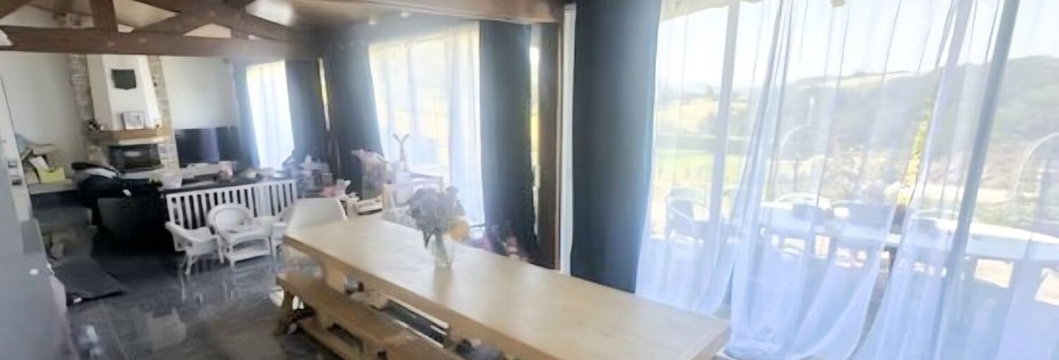 Maison 9 Pièces 262 m² à vendre à Yssingeaux (43200)