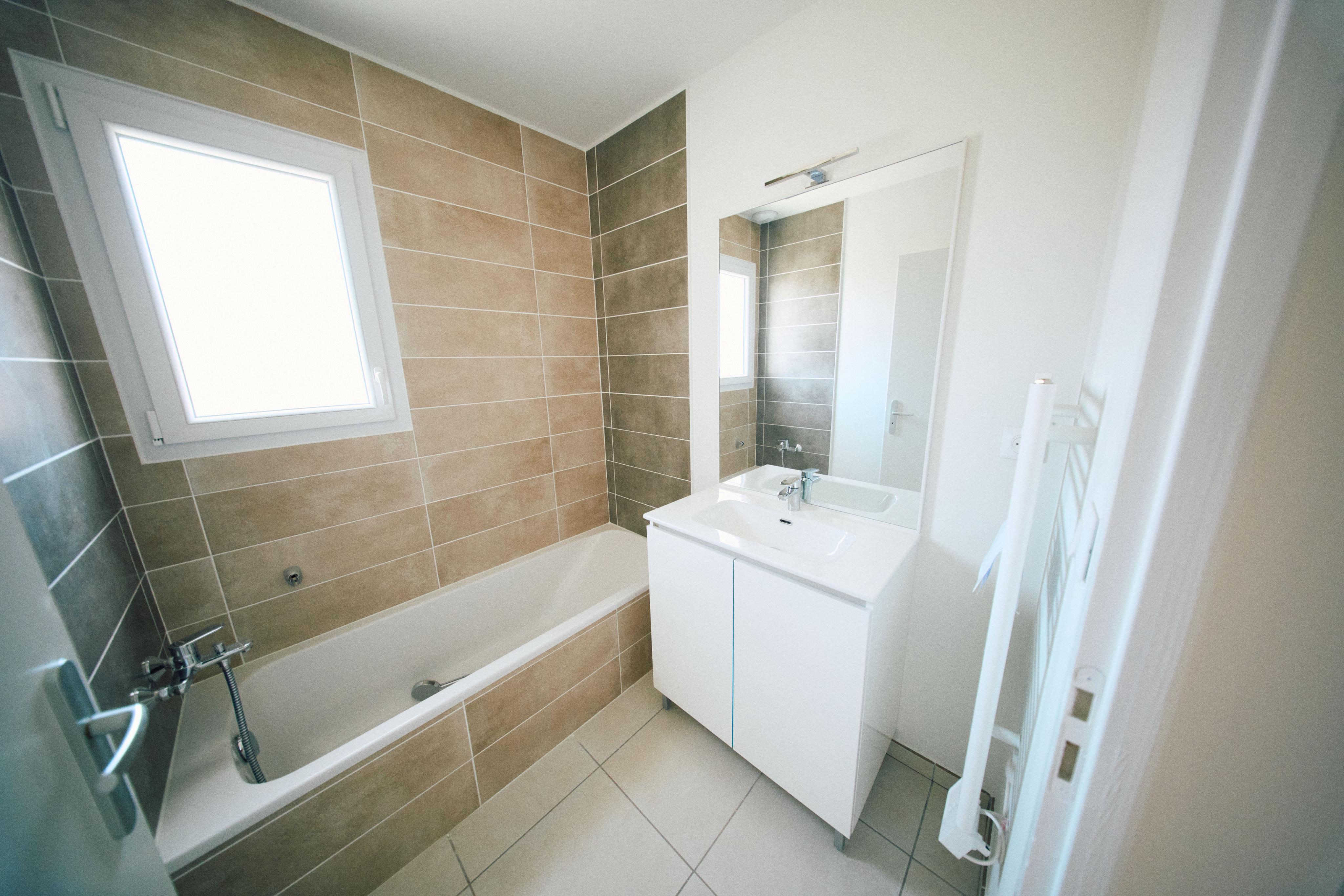 Photo Vente Villa 93 m² à Veauche 239 000 ¤ image 2/4