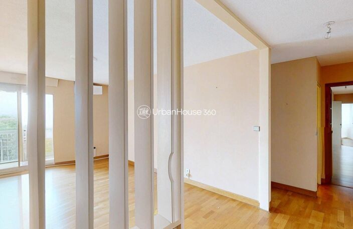 GRAND APPARTEMENT LUMINEUX T5 104m2 CAVE PARKING — photo 2