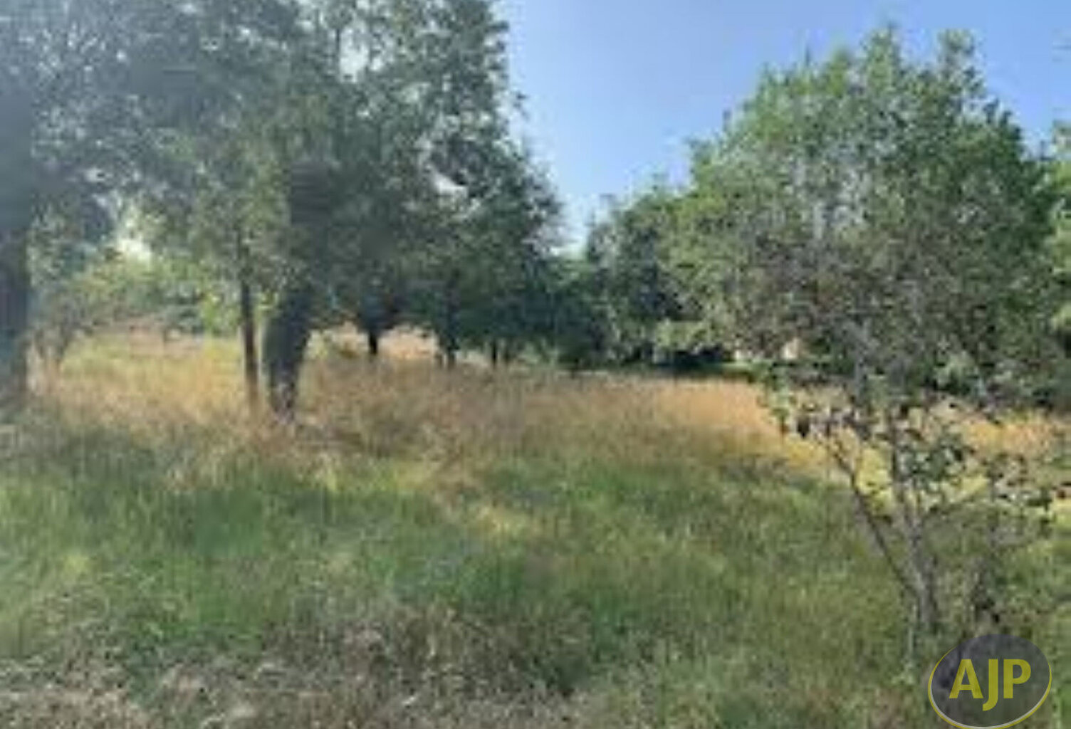 Terrain constructible de 1149 m2 à Lège — photo 1