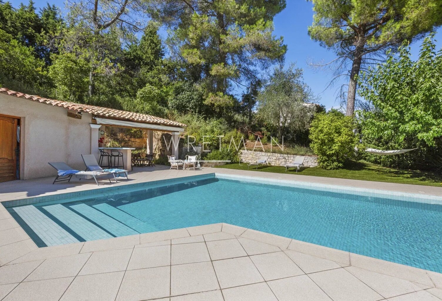Jolie maison avec jardin et piscine - Valbonne — photo 1