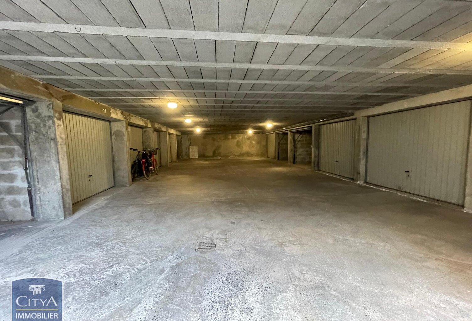 Vente garage  13 m² Châteauroux (36000) — photo 1