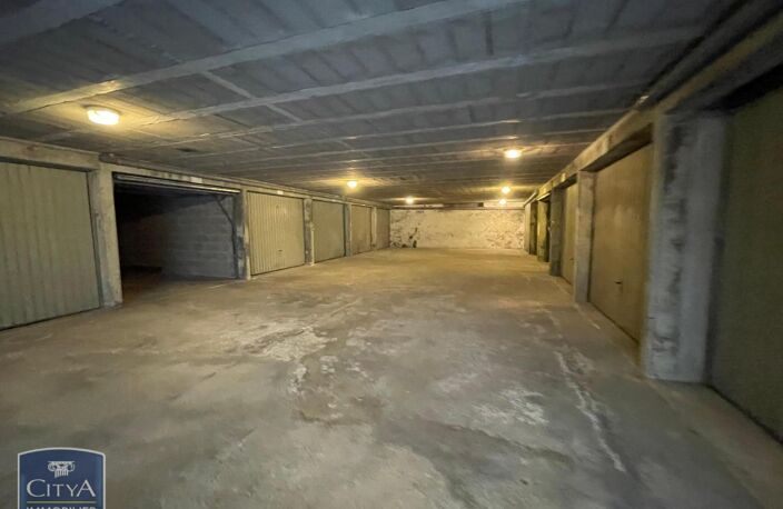 Vente garage  13 m² Châteauroux (36000) — photo 2